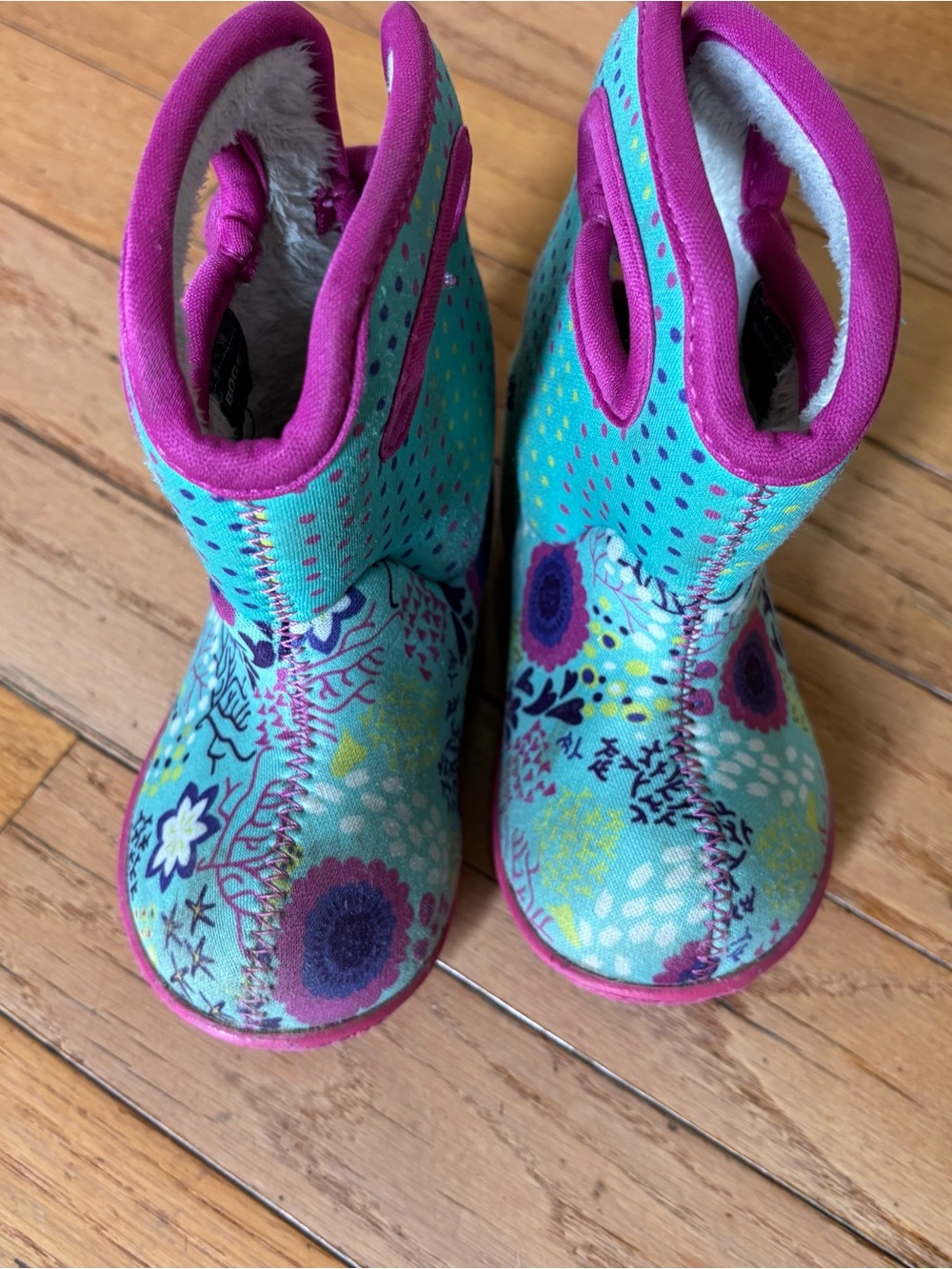 Bogs baby size 5 Floral Aqua & Purple Winter Boots